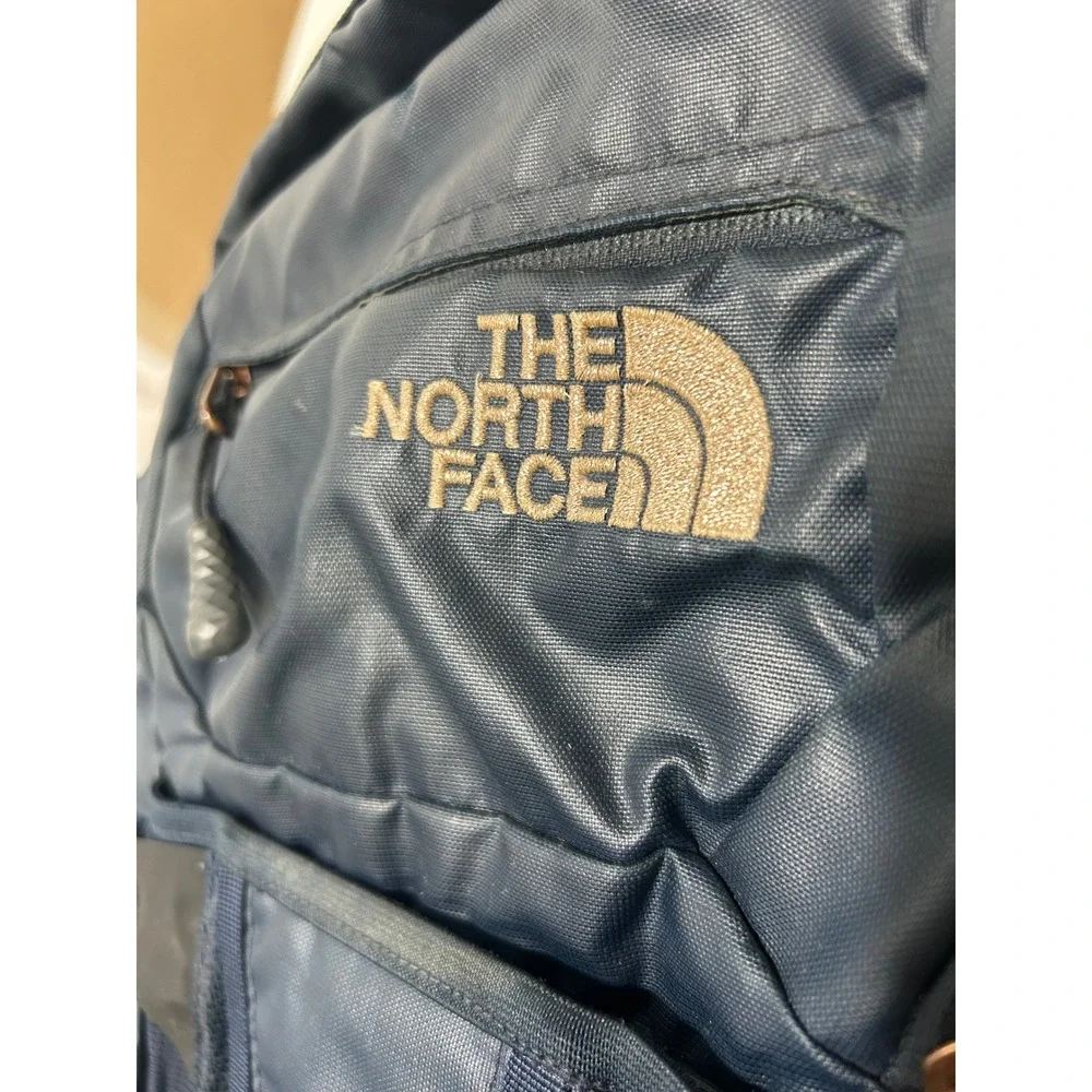 The North‎ Face Recon Backpack Navy Blue Rose Gold FlexVent Laptop Bag NF0A3KV1